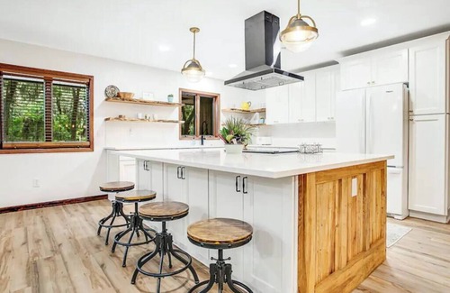 Amelia City Casa | Buccaneer Bungalow on Amelia Isle - Premium Vacation Rental!