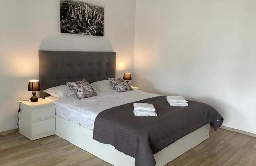 Otopeni Apartamento | Bucharest Airport Henri Coanda & Therme-SELF CHECK-IN