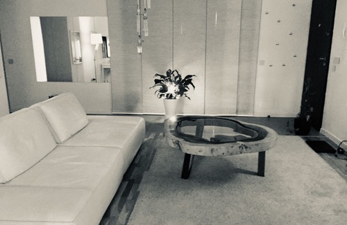 Sector 3 Apartamento | Apartamento de lujo blanco de Bucarest