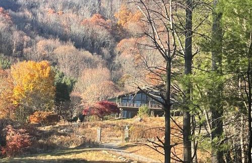 Independence Casa | Buck Mountain Ranch Retreat