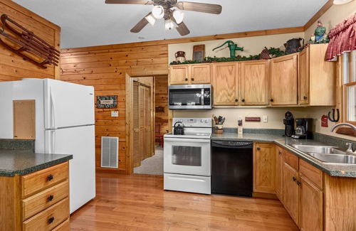 Weaverville Cabina | Buckeye cabina, situada en Weaverville, Carolina del Norte