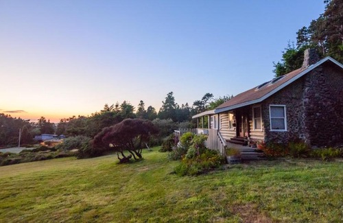 Little River Casa | Buckhorn Bungalow