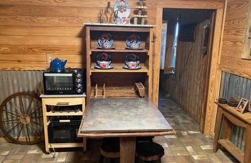 Webster Parish Cabaña | "Bucking Bull Bunkhouse" on Bucking Bull Farm