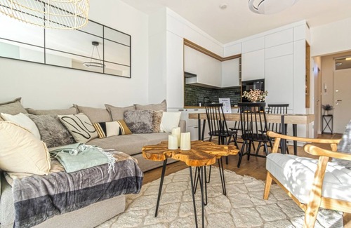 Vizivaros Apartamento | Buda Side Charming 2-bedroom apartment with WiFi, AC in lovely Budapest