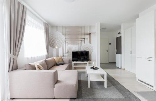 Corvin negyed Apartamento | BUDAPEST DOWNTOWN RESIDENCES LEO - AC, ELEVATOR, TERRACE