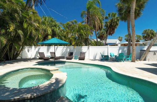 Holmes Beach Casa | Piscina privada climatizada y Spa- Se aceptan mascotas