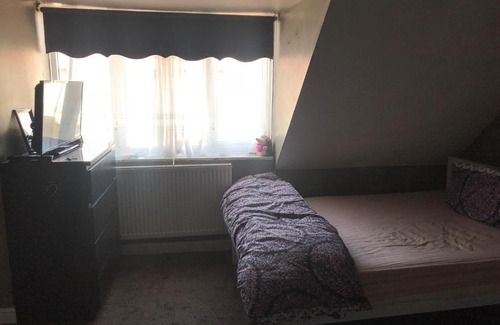 River Casa | Budget Double Bedroom