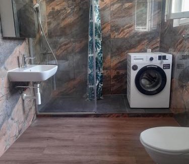 Wohlen Cama Y Desayuno | Budget Double Bedroom - Wohlen AG Central