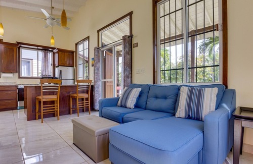 Placencia Cabaña | Budget-Friendly Casita in Maya Beach Full Kitchen!