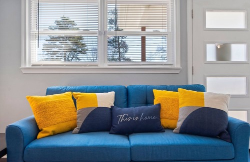 Atlanta Casa | Budget -Friendly Comfort at Haven B Private Upstairs Suite