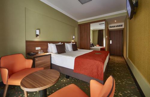 Vizivaros Hotel | Budget Hotel Victoria