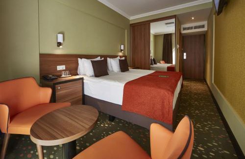 Vizivaros Hotel | Budget Hotel Victoria