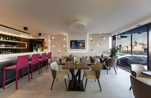 Vizivaros Hotel | Budget Hotel Victoria