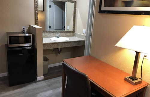 Indio Hotel | Budget Inn Motel