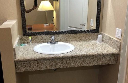 Indio Hotel | Budget Inn Motel