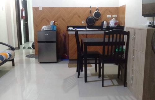 Moonwalk Casa | Budget Lovely Home Condo Room Near NAIA T & T2