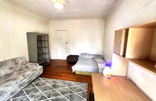 St. Albans Casa | Budget room near Melbourne Airport