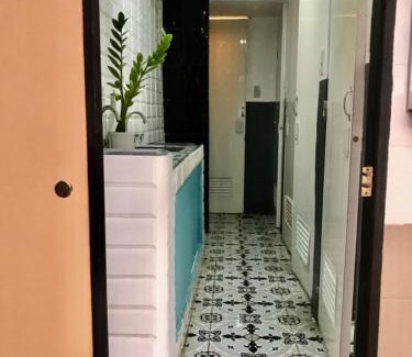 Pio del Pilar Apartamento | Budget Transient Capsule Room Makati near Ayala and Buendia
