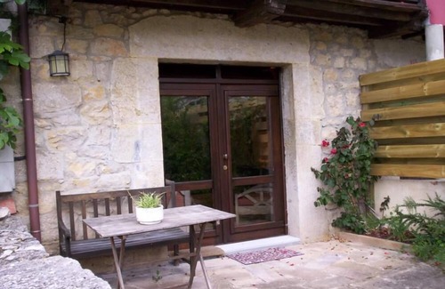 Penamellera Baja Cabaña | Buelles: CASA RURAL, entre las montañas y mar calidad y comfort Casa con jardín