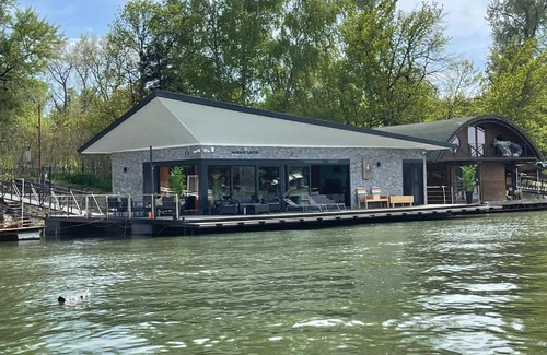 Cukarica Villa | Buena Vista floating house