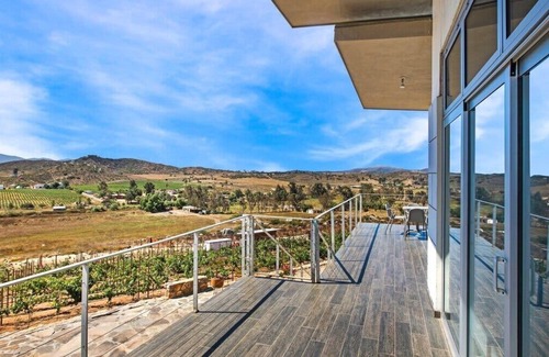 Valle de Guadalupe Villa | Buena Vista Resumen: