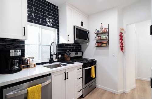 Logan Heights Casa | * Bueno Bueno Casita * / 7 min to Downtown / 4 Bdr
