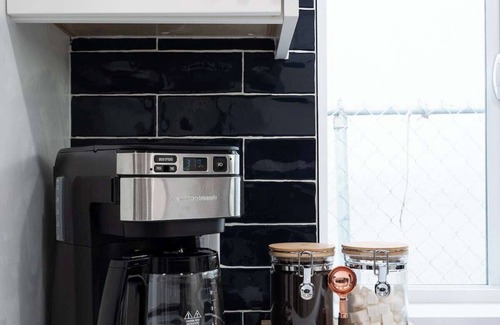 Logan Heights Casa | * Bueno Bueno Casita * / 7 min to Downtown / 4 Bdr