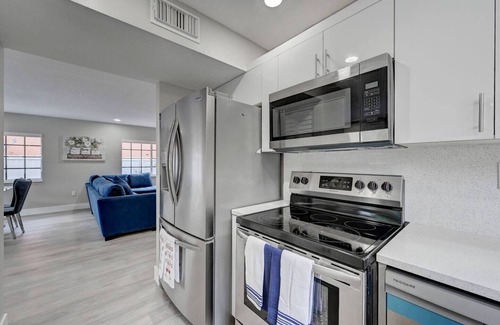 Richmond West Casa | Buergo's Place