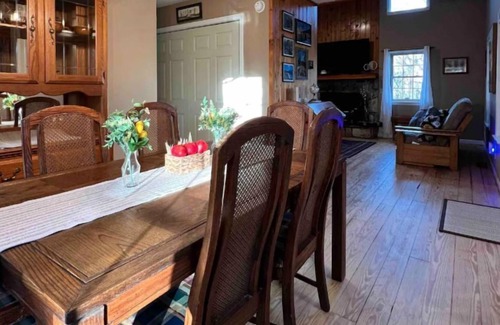 Marble Chalet De Esquí | Buford's Bluff