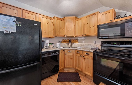 Fall River Estates Condominio | Bugle Pointe A04 ( NO HT)