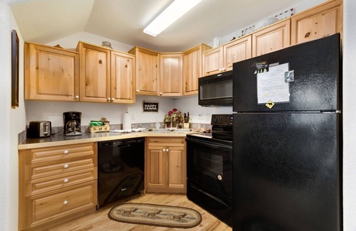 Fall River Estates Condominio | Bugle Pointe A09 (HT)