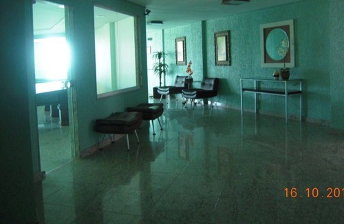 Guarapari Apartamento | Edificio frente a la elegante playa de Bacutia (Blue Cove)