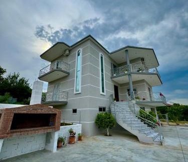 Lazarat Casa | Bujtina Amar
