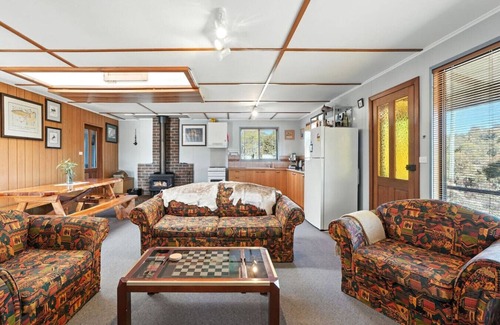 Miena Apartamento | Bull’s Tavern Cabin – Cozy Lakeside Escape in Miena, Tasmania