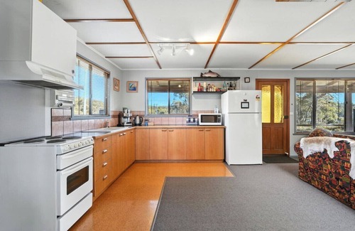 Miena Apartamento | Bull’s Tavern Cabin – Cozy Lakeside Escape in Miena, Tasmania