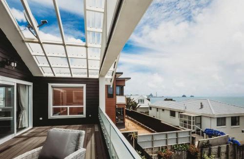 New Plymouth Casa | Buller Noire - luxury New Plymouth oceanview home