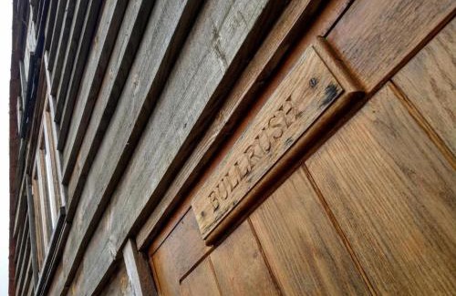 Stonor Casa | Bullrush at White Pond Farm