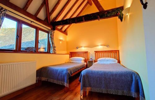 Stonor Casa | Bullrush at White Pond Farm