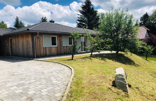 Schwarzenberg am Boehmerwald Casa | Bungalow para un máximo de 6 personas cerca de remontes de esquí de fondo, también estufa de leña