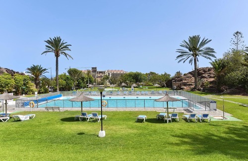 San Agustin Cabaña | Bungalow Rocas Rojas by VillaGranCanaria