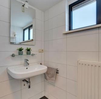 Rekem Casa | Bunga Vijverzicht