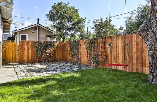 Circle Area Cabaña | Bungalow, 2 miles from Beach at Long Beach Casitas