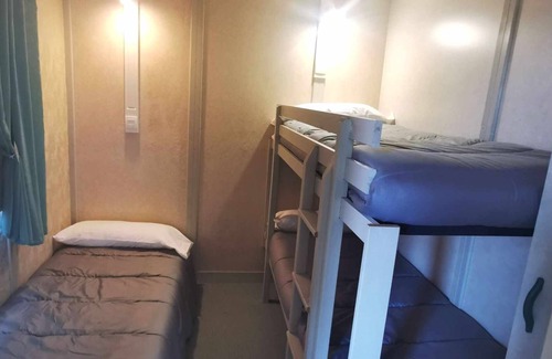 Carballo Alquiler De RV | Bungalow As Nevedas 5 (5 pax)