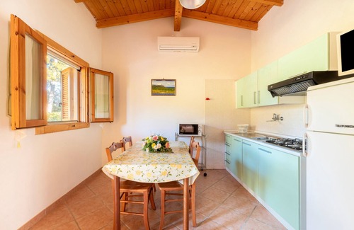 Otranto Casa | Bungalow 'Agriturismo Alimini- 3' con terraza privada, Wi-Fi y aire acondicionado