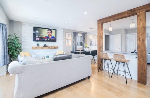 Jasper Place Casa | 💎 Bungalow moderno 5 minutos a WEM✔️5BD✔️2BR✔️2100sqft