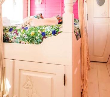 Bussac-Foret Casa | Bungalow cosy à Bussac-Forêt avec piscine partagée 15 m²