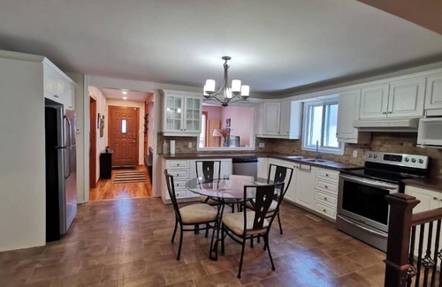 Longueuil Casa | Bungalow de caractère proche Montréal et commerces