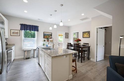 Black Mountain Casa | Bungalow Dream w Hot Tub, Fenced Yard & Fire Pit