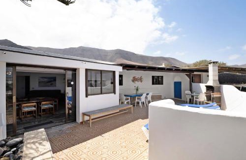 Urbanizacion Famara Casa | Bungalow Famara, Lanzarote