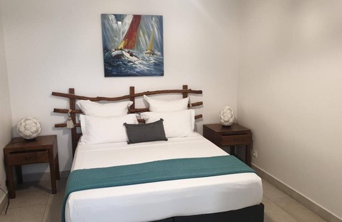 Saint-Francois Casa | Bungalow for 2 people with jacuzzi Majesty Palm